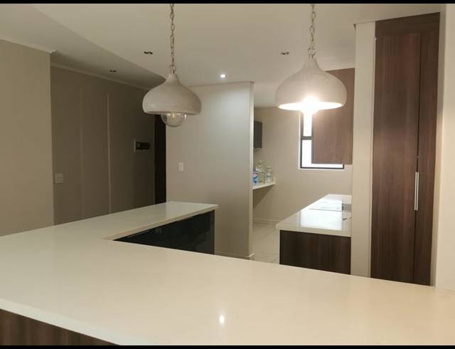 2 BEDROOM PROPERTY TO RENT IN MENLO PARK